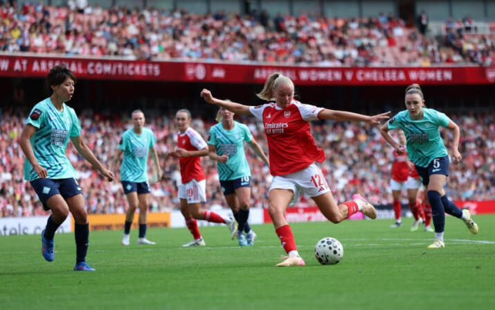 men supporting women in sports